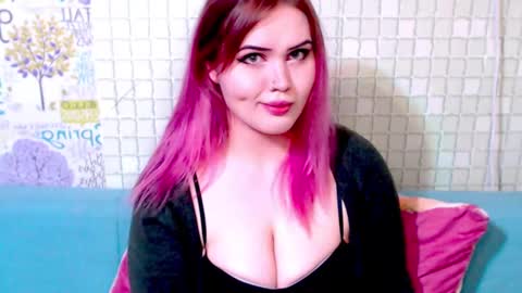 Snapshot of night_shine chatting on February 17, 2:09 am night_shine online show from February 17, 2:09 am