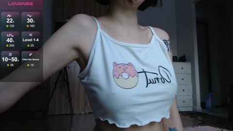 Niia online show from December 17, 10:44 am