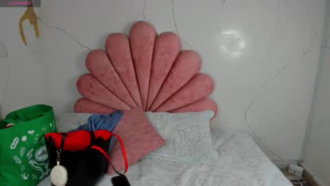 Anni online show from March 6, 5:57 am