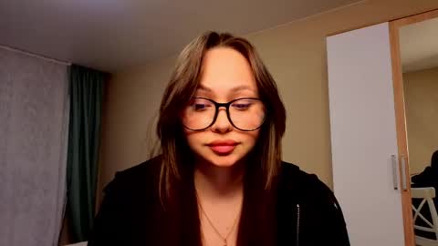 nikagpt online show from April 19, 7:05 pm