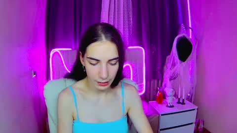 nikastarkk online show from October 10, 8:19 am