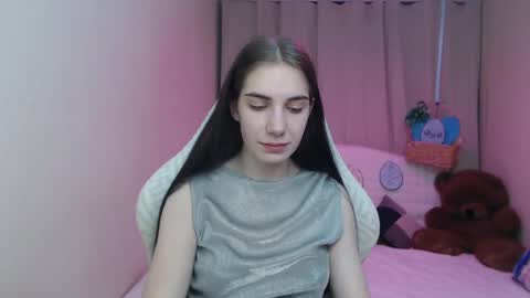 nikastarkk online show from April 3, 6:50 pm