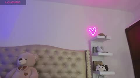 Niikii online show from March 9, 4:16 am