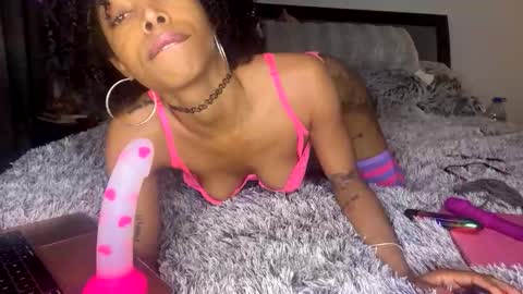 nikitalove104 online show from November 10, 5:19 pm