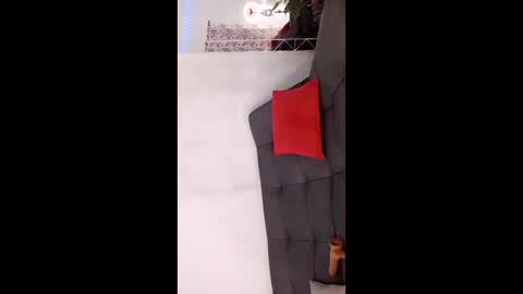 nikkibotero online show from December 14, 1:55 am