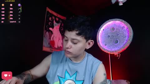 Nikky online show from April 4, 1:10 pm