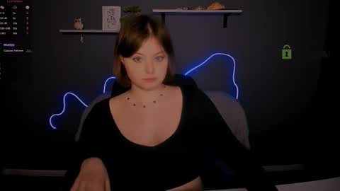 Snapshot of nikol_kitt chatting on October 10, 8:03 pm Little Niko  Help me reach my goals online show from October 10, 8:03 pm