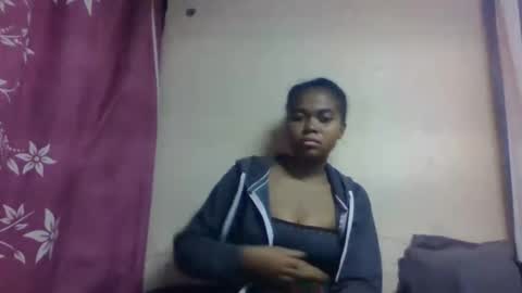 Snapshot of nilahmarie chatting on October 23, 2:39 am nilah online show from October 23, 2:39 am
