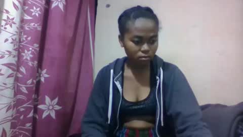 Snapshot of nilahmarie chatting on October 21, 2:37 am nilah online show from October 21, 2:37 am