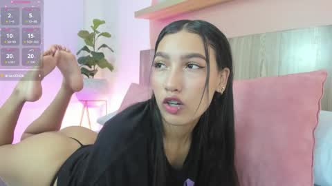 N I N A online show from November 7, 2:50 am