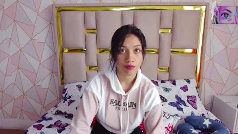 Nina Carther online show from February 24, 7:34 pm