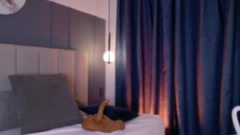   Nina  online show from December 19, 4:54 pm