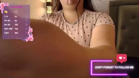  N I N A online show from November 6, 7:42 pm