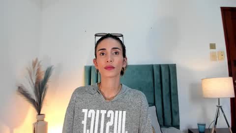 Snapshot of ninacavallli chatting on February 7, 5:51 pm Nina online show from February 7, 5:51 pm