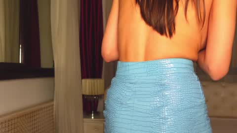 NinaCrystal online show from December 21, 10:39 am