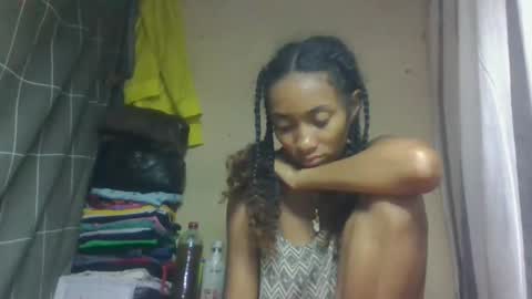 ninaeaa online show from April 19, 6:10 pm