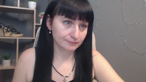 ninaflawlees online show from November 25, 12:51 pm