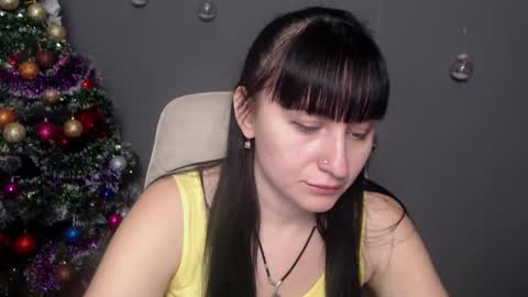 ninaflawlees online show from December 15, 1:05 pm