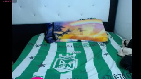 NinaFuentes online show from May 29, 4:32 am