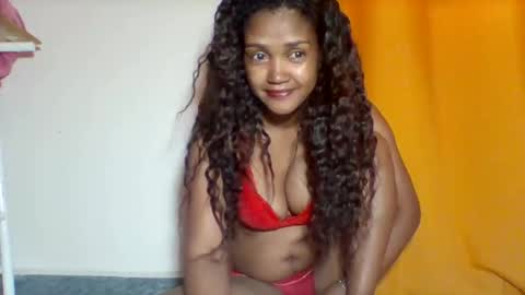 ninah_rise online show from October 28, 3:01 am