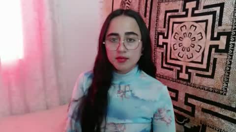 N I N A online show from November 2, 7:17 pm