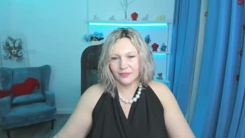 ninastarle online show from March 1, 11:43 am