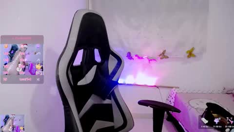 ninatinydoll1 online show from December 20, 10:30 am