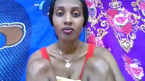ninie246746 online show from June 2, 7:42 am