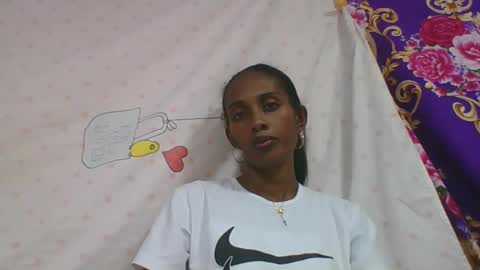 ninie246746 online show from March 27, 8:26 am