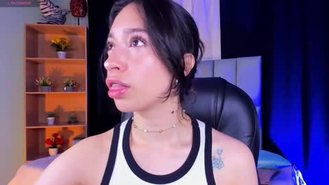 Noah  online show from October 31, 3:52 am