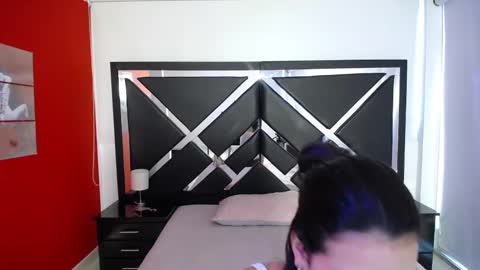 Snapshot of noah_jhonson__ chatting on January 9, 12:52 pm Noah online show from January 9, 12:52 pm