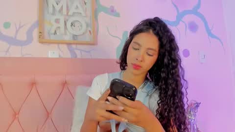 noahperezz online show from November 1, 3:32 am