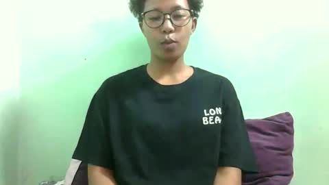 noellah online show from October 25, 1:30 pm