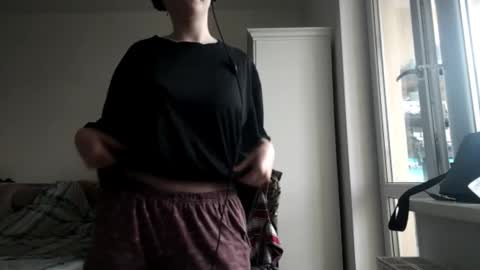 Lisa online show from March 12, 1:14 pm