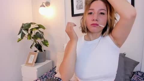 Noah  online show from March 26, 10:11 pm