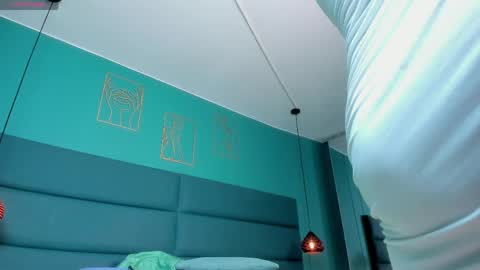 Nohemi online show from April 18, 8:09 pm