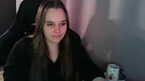 Snapshot of noir_ember_ chatting on October 16, 12:19 pm noir_ember_ online show from October 16, 12:19 pm