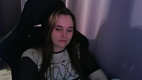 Snapshot of noir_ember_ chatting on September 18, 11:42 am noir_ember_ online show from September 18, 11:42 am
