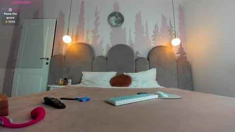 Nola online show from April 18, 6:54 pm