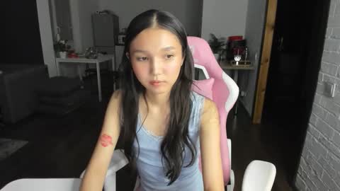 nomi online show from September 30, 4:34 pm