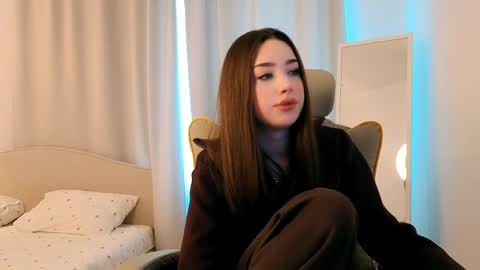 Syndney online show from April 10, 6:30 am