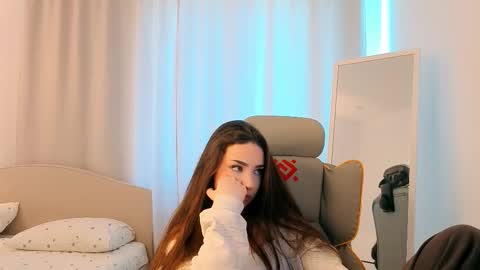 Syndney online show from March 28, 8:36 am