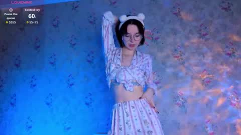 Nora Failure online show from December 4, 11:34 am