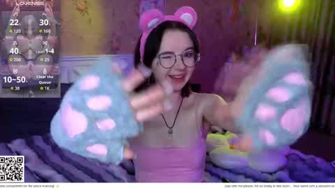 Nora Failure online show from March 10, 7:40 pm