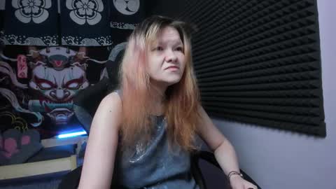 Snapshot of nora_lovvv chatting on September 23, 10:46 am Nora online show from September 23, 10:46 am