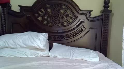 norah_pure online show from November 15, 10:49 am