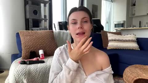 Nordic Belle online show from April 18, 4:09 pm