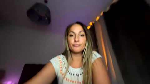 Snapshot of notamericanpie23 chatting on September 26, 7:00 pm Tina online show from September 26, 7:00 pm