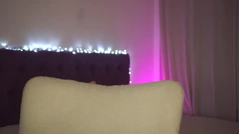 Snapshot of notamericanpie23 chatting on December 2, 7:14 pm Tina online show from December 2, 7:14 pm