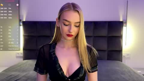 Goldie online show from March 28, 4:28 pm